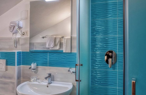 San Michele House | Le Marelle