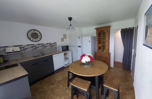Aubin House | LE MAS D'EVLIE - Self-catering apartment with relaxing view.