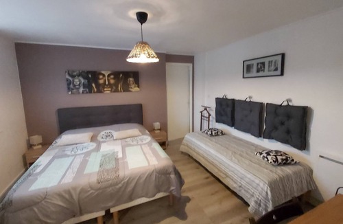 Aubin House | LE MAS D'EVLIE - Self-catering apartment with relaxing view.