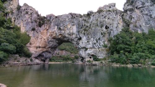 Jaujac Hotel | Le Mas De La Siffleuse