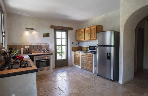 Rustrel House | Le mas des oliviers de Rustrel with swimming pool