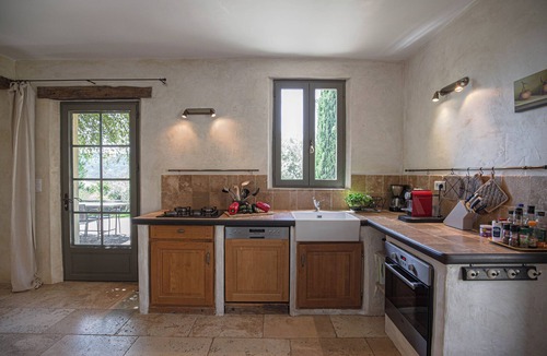 Rustrel House | Le mas des oliviers de Rustrel with swimming pool
