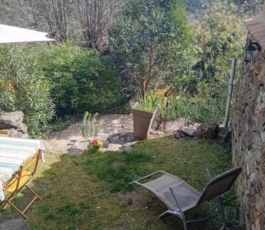 Chambon House | Le mas des sources cevenol location le tilleul