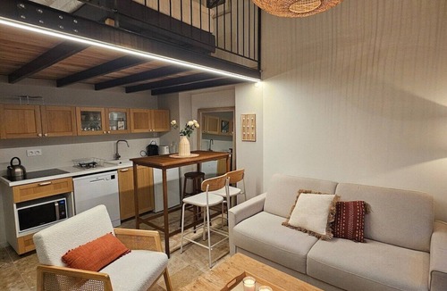 Genas Apartment | Le Mas-Loft-Private Bathroom-Apartment-Garden view