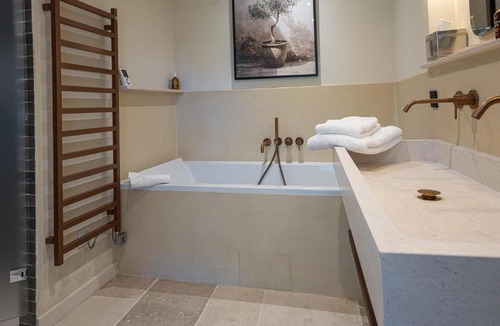 Gordes Villa | Le Mas Luca