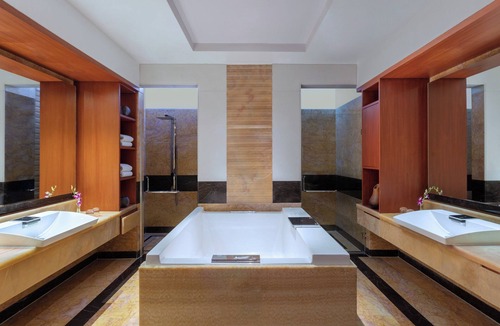 Peelamedu Hotel | Le Meridien Coimbatore