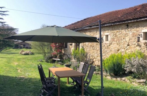Gueyze House | Le Merlat Gite