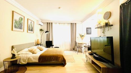 Saint Philippe Apartment | LE MIRAMAR Nice - Clim, Parking, Wifi et piscine