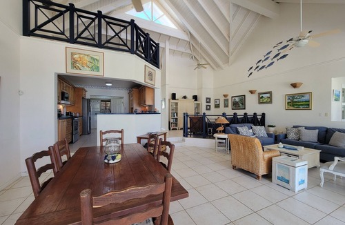 Lowlands Villa | Le Mistral, a tranquil, tastefully decorated escape