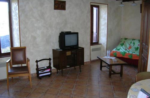 Chambon-sur-Lac House | le monne (dit la fermette)