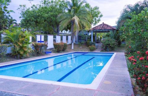Girardot House | Le”More House