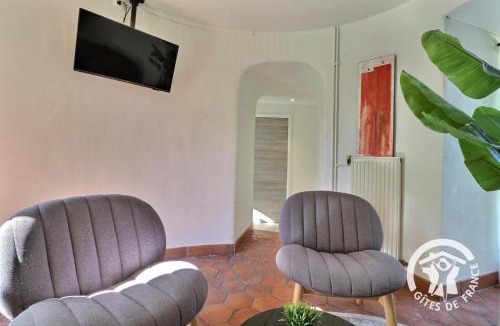 Orgeres House | Le moulin de la chicane