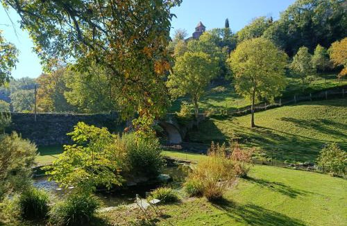Saint-Arcons-d'Allier Bed & Breakfast | le moulin
