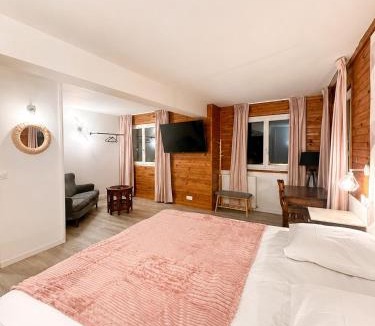 Corps Hotel | Le Napoléon