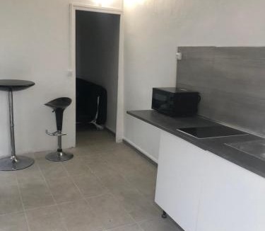 Sevran Apartment | Le nid chaleureux