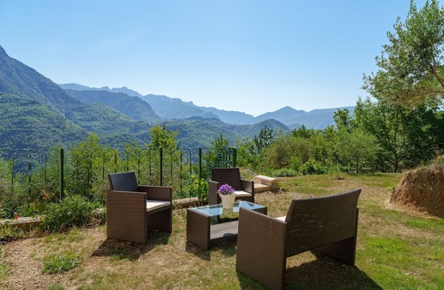 Tournefort House | Le Nid de Ciambonson - Terrasse avec vue montagne
