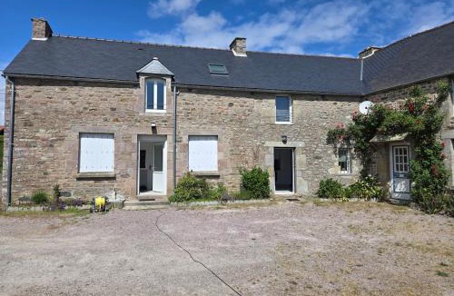 Frehel House | Le nid
