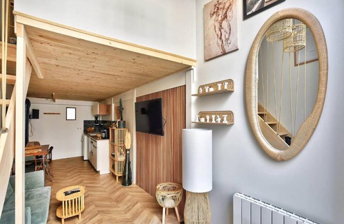 Moliere Vauban Apartment | Le Nid Suspendu