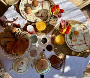 Bernis Bed & Breakfast | Le Numéro 10