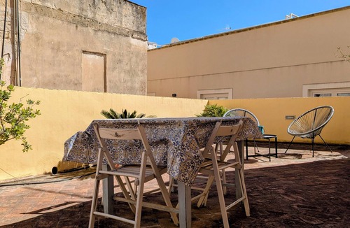 Trapani City Centre Apartment | Le Ortensie, terrace in the center of Trapani near the beach