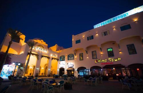 Sheraton Road -Sakkala Resort | Le Pacha Resort