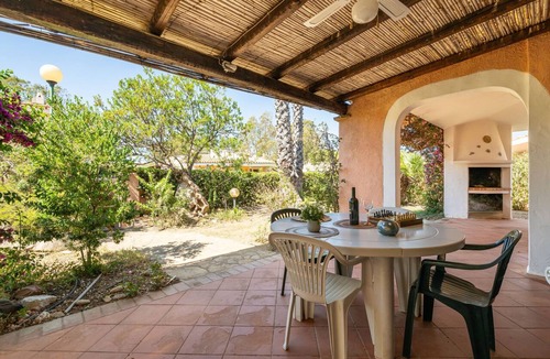Campulongu House | Le palme by Interhome