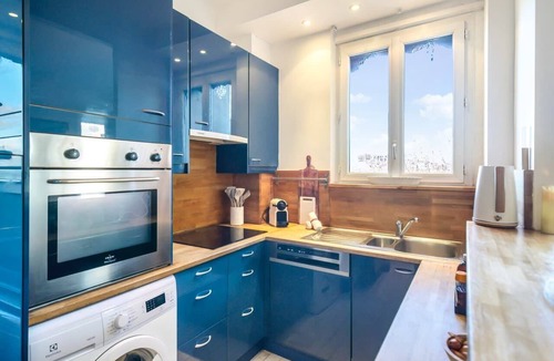Passy Apartment | Le Panorama Eiffel - Tower Views