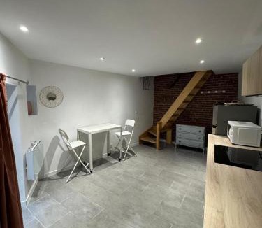 Romagnat Apartment | Le Paradis