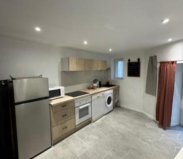 Romagnat Apartment | Le Paradis