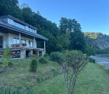 Hastiere-Lavaux House | Le Paradis Mosan