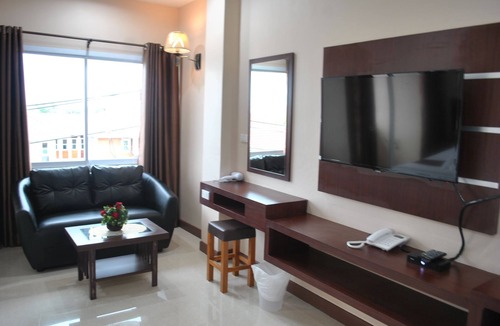 Phitsanulok Hotel | Le Parc Wangnang
