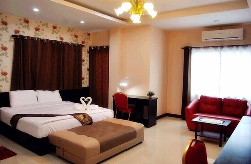 Phitsanulok Hotel | Le Parc Wangnang