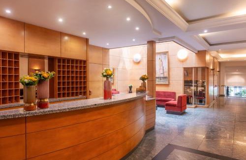 Quartier Sainte-Marguerite Hotel | Le Patio Bastille