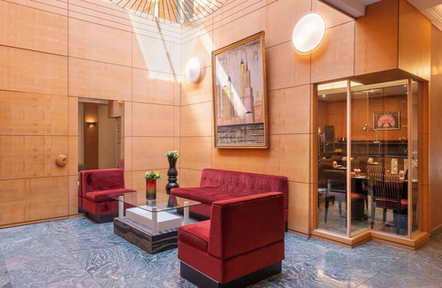 Quartier Sainte-Marguerite Hotel | Le patio Bastille