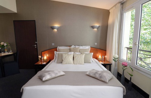 Quartier Sainte-Marguerite Hotel | Le patio Bastille