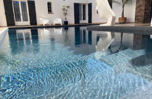 La Crau House | Le Patio Bleu