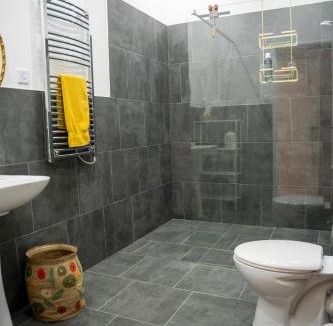 Saint-Romain House | Le Patio Bleu
