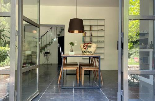 Montlaur Villa | Le Pavillon Du Regisseur
