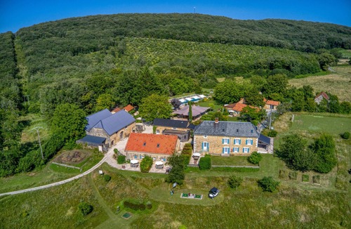 Jayac House | LE PECHER Charming cottage with Golf