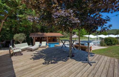 Jayac House | LE PECHER Charming cottage with Golf