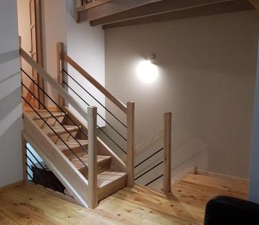 Lezigneux House | Le Perron