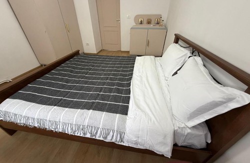 Bacau Apartment | Le Petit - central