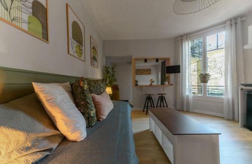 Vieux Vichy Apartment | Le Petit Centre - Superbe studio en centre-ville avec terrasse