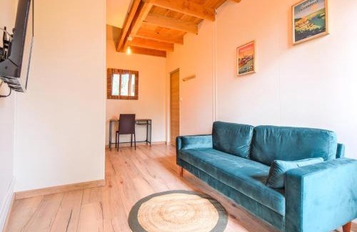 Notre-Dame-de-Sanilhac Ski Chalet | Le petit chalet
