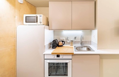 Griffon - Royale Apartment | Le petit Chazette – Quiet apartment on the slopes of Croix-Rousse