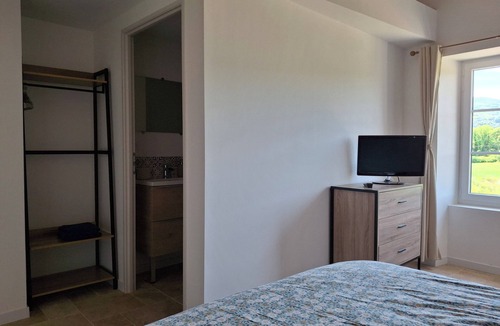 Tullins Bed & Breakfast | Le Petit Chépy Bed and Breakfast 1.