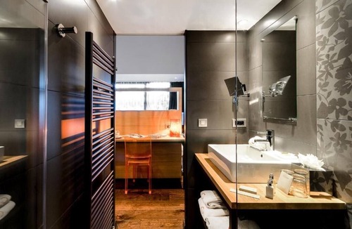 Duingt Hotel | Le Petit Létraz