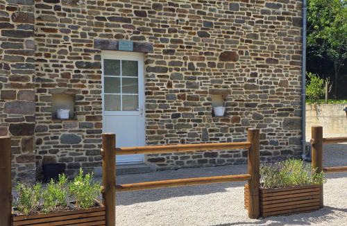 Folligny House | Le petit logis