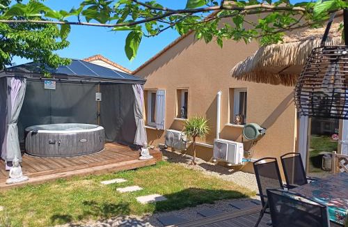Echire House | Le Petit Marais