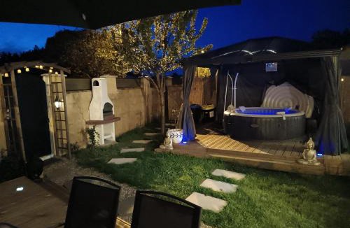 Echire House | Le Petit Marais